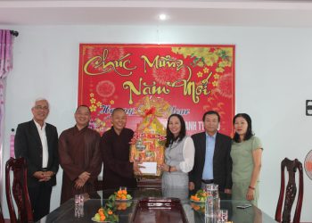 PG Hải Lăng: Thường Trực BTS thăm và chúc tết Lãnh Đạo Chính Quyền