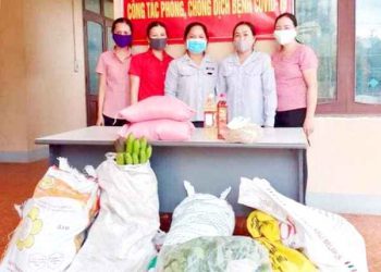 Cam Lộ: GĐPT Lâm Lang ủng hộ thực phẩm cho các chiến sĩ đầu tuyến chống dịch.