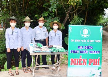 GĐPT Quy Thiện (khu vực thị xã Quảng Trị) trao đợt 2 với 1200 khẩu trang miễn phí.