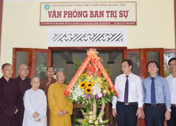 Quảng Trị: Đoàn lãnh đạo tỉnh thăm và chúc mừng Đại lễ Phật đản PL.2564.