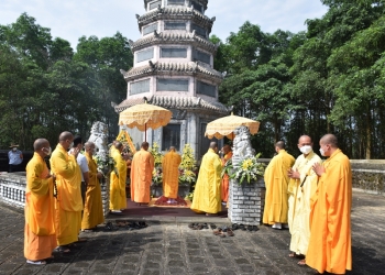 Quảng Trị : Lễ giỗ Tổ khai sơn tại Tổ đình Sắc Tứ Tịnh Quang