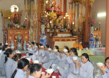 Hải Lăng: Phân ban GĐPT huyện Hải Lăng tổ chức khóa tu Bát Quan Trai cho Huynh trưởng và đoàn sinh ngành Thanh