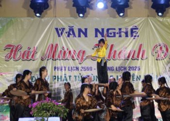 Hải Lăng: Văn nghệ hát mừng Khánh Đản GĐPT  Vùng 5