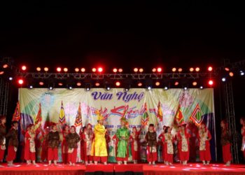 HẢI LĂNG:  TƯNG BỪNG ĐÊM DIỄN VĂN NGHỆ HÁT MỪNG KHÁNH ĐẢN PL.2569 – DL.2025